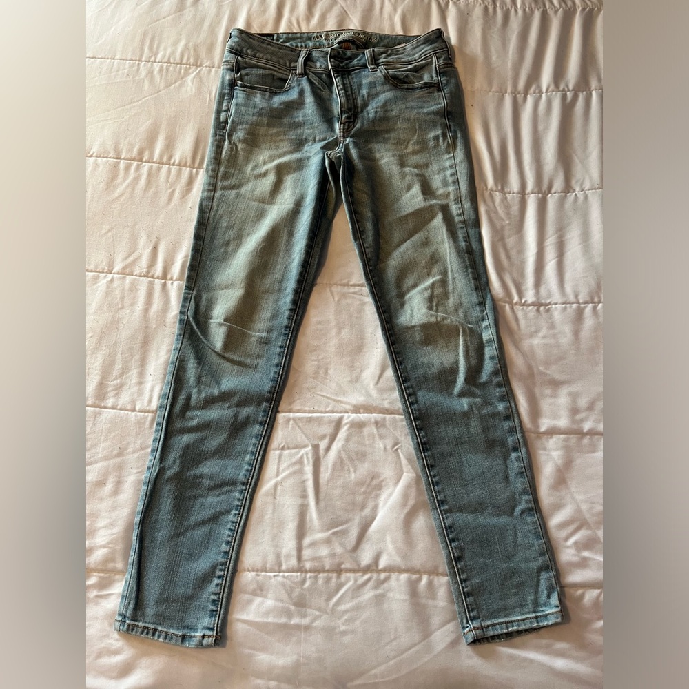 Very good condition women’s size 10 American Eagle jeggings